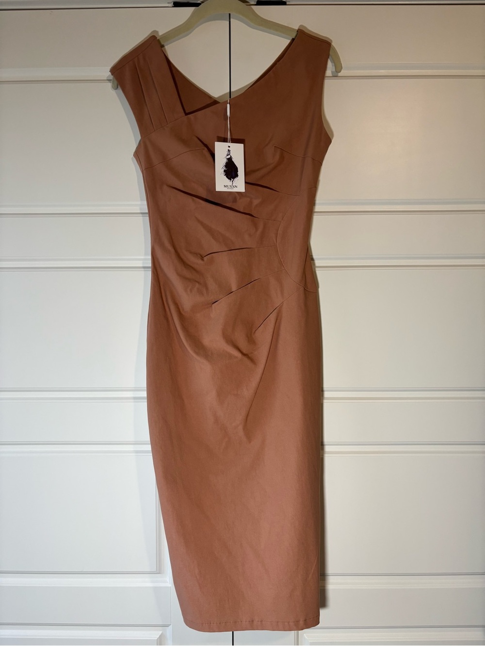 MUXXN Ruched Sheath Dress-Camel-Size Small-NWT - Picture 2 of 10